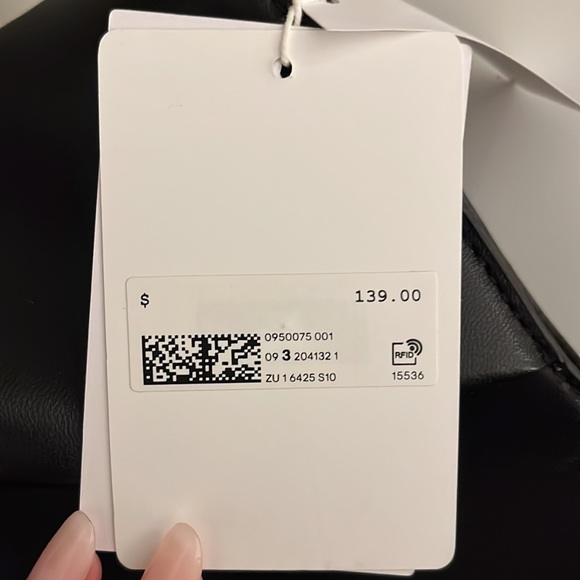 Brand new & Other Stories black purse with gold chain - Picture 6 of 6